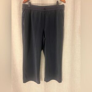 Women’s Lululemon Softstreme Crop Pants Black Size 14